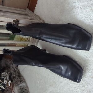 Reaction Kenneth Cole - Leather Black boots size 9